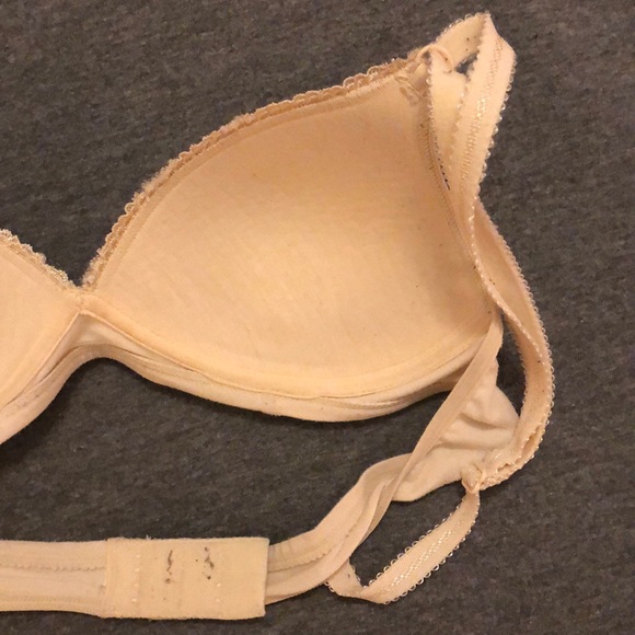 10/$30🏷🚨Nude/tan soft barely padded comfy bra 34B - Picture 4 of 6